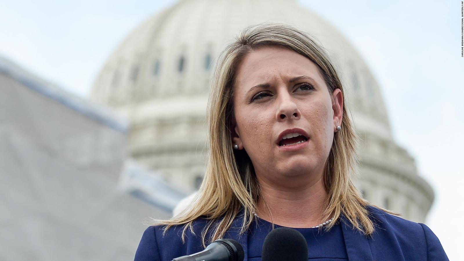 Katie Hill Renuncia A Cargo En El Congreso Tras Ser Investigada Por