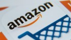 Ganancias de Amazon caen 26%