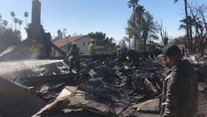 Bomberos contienen 50% de incendio en San Bernardino