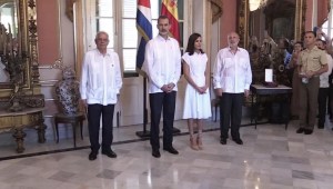 Los reyes de España visitan La Habana Vieja