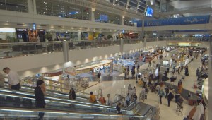 Prohibirán envases plásticos en el aeropuerto de Dubai