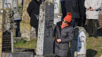 Vandalizan más de 100 tumbas de judíos en Francia