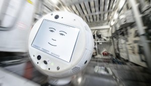 Este robot les hará compañía a los astronautas