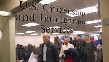 Detienen cambios a exención de pago por proceso de ciudadanía
