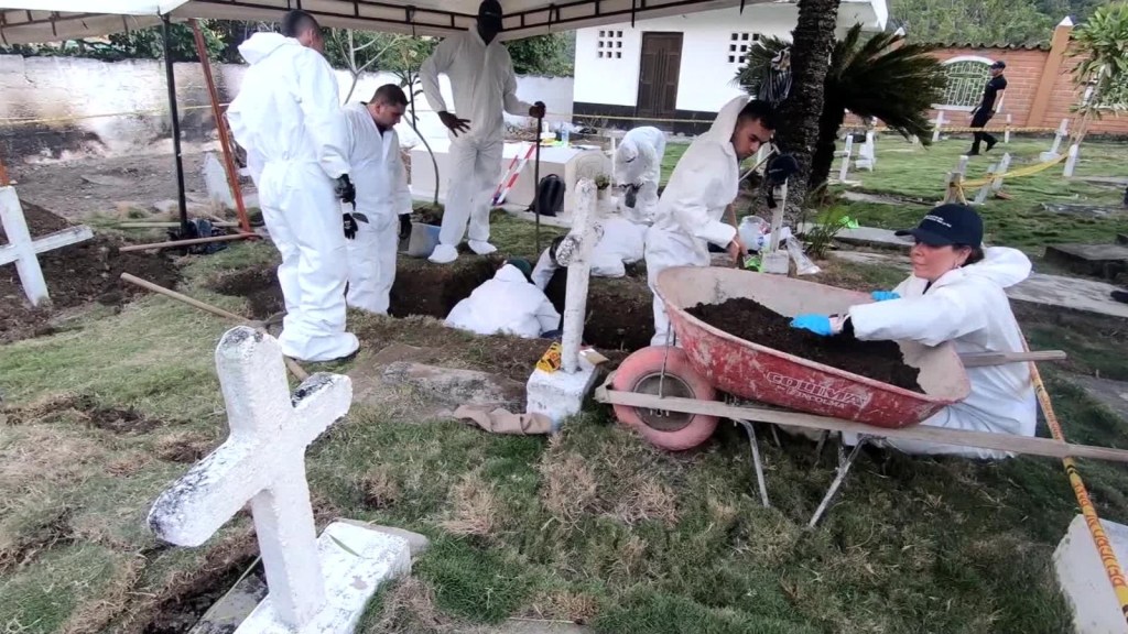 Colombia trabaja para determinar si los cuerpos en fosa común son falsos positivos