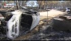 Mujer escapa de un incendio en Adelaida, Australia