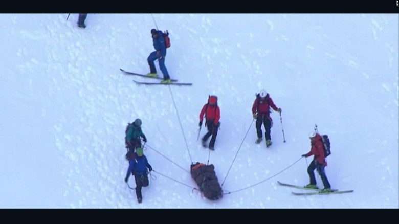 Adolescente cae 150 metros en el Monte Hood y sobrevive
