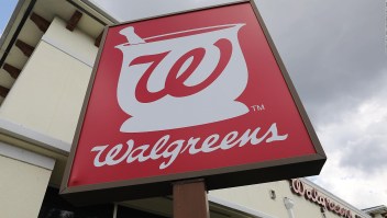 Acciones de Walgreens caen 5,8%