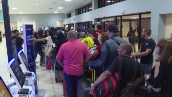 Puertorriqueños huyen a EE.UU. por los recientes temblores