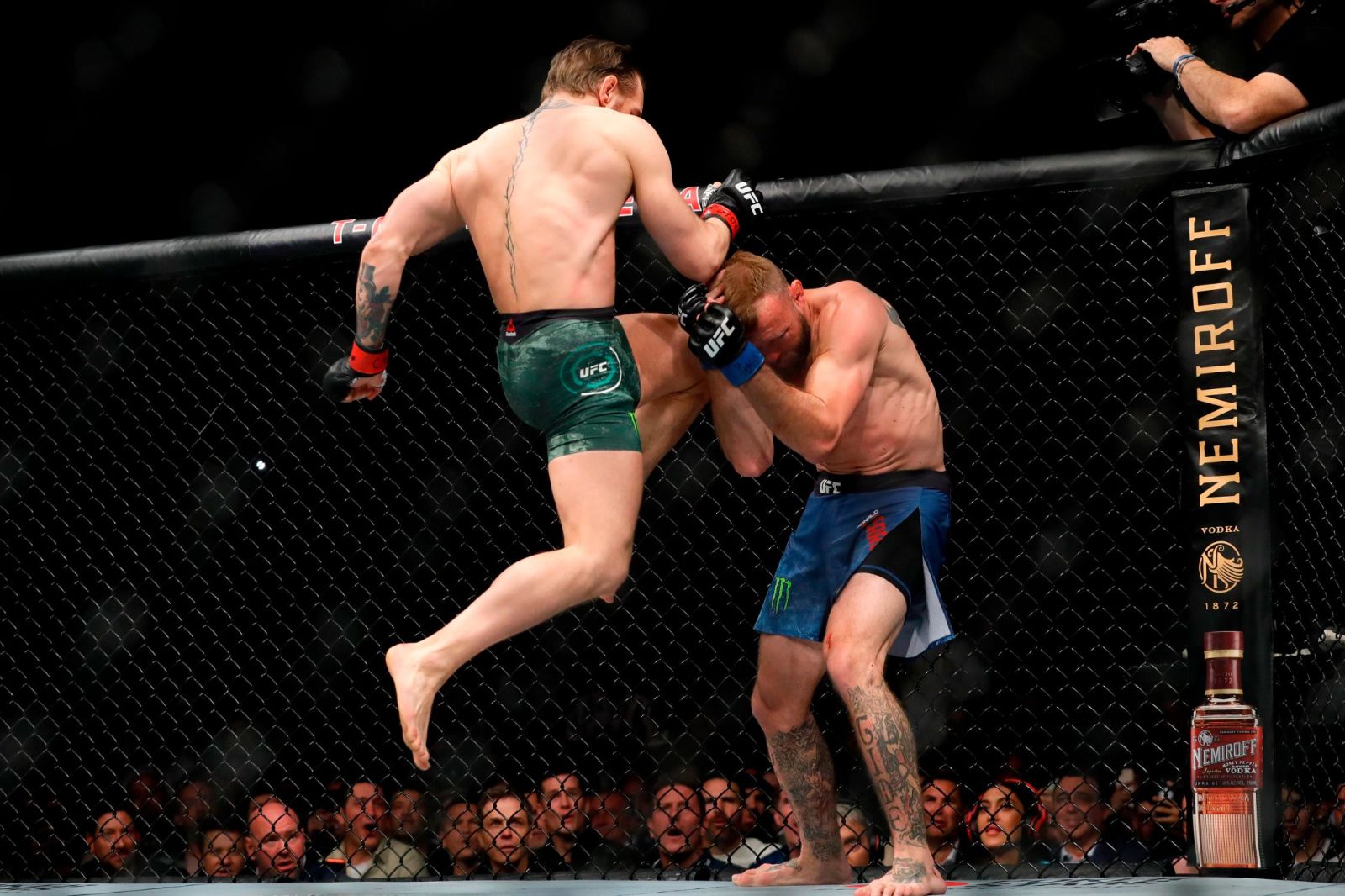 Conor McGregor gana en 40 segundos su primera pelea de UFC después de