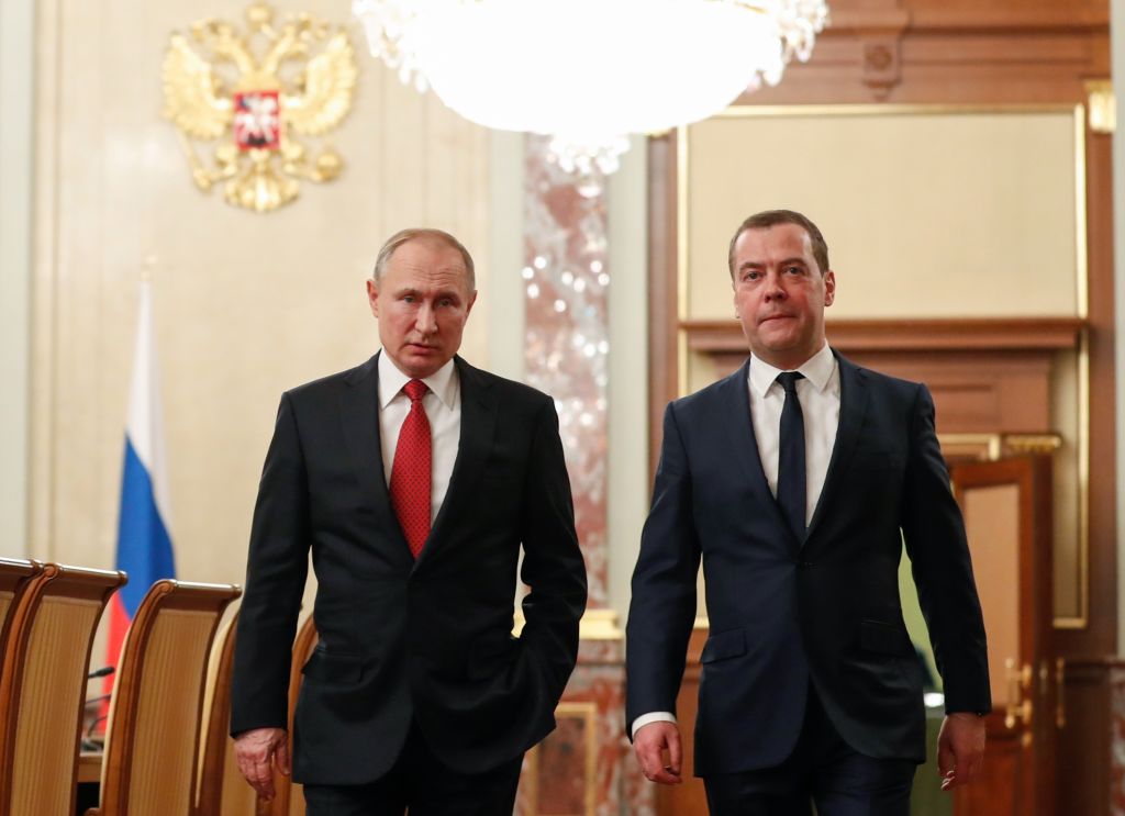 ¿Por qué renunció el gabinete de Vladimir Putin?