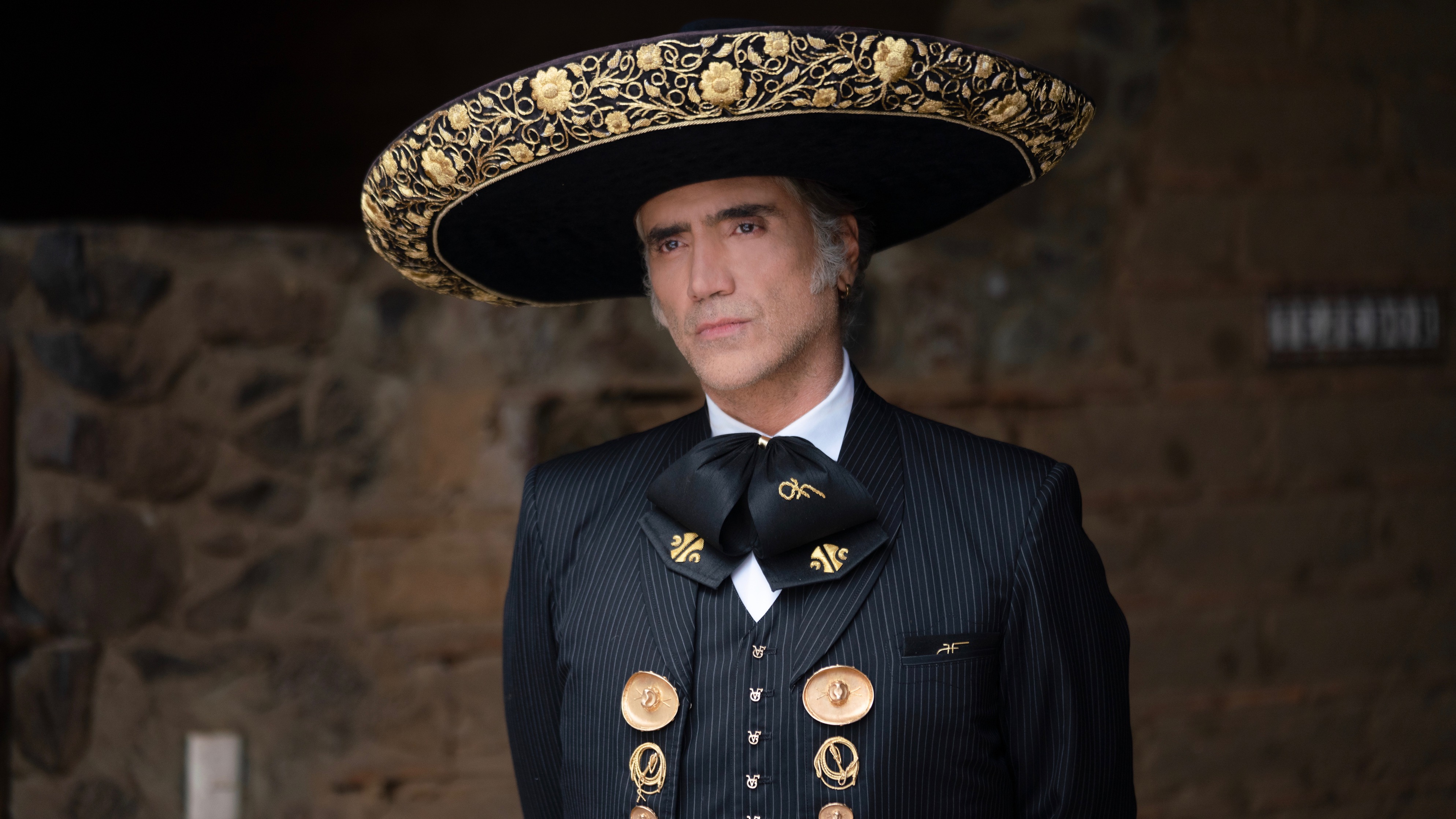 Alejandro Fernández anuncia fechas de su gira "Hecho en México" CNN