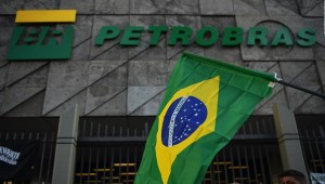 Cómo afecta la caída del precio del crudo en Latinoamérica