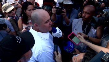 Lebarón critica a AMLO por saludar a la mamá de El Chapo