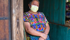Guatemala reinstaura el uso obligatorio de mascarillas a nivel nacional