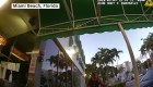 Un hombre desafía a la pandemia en Miami Beach