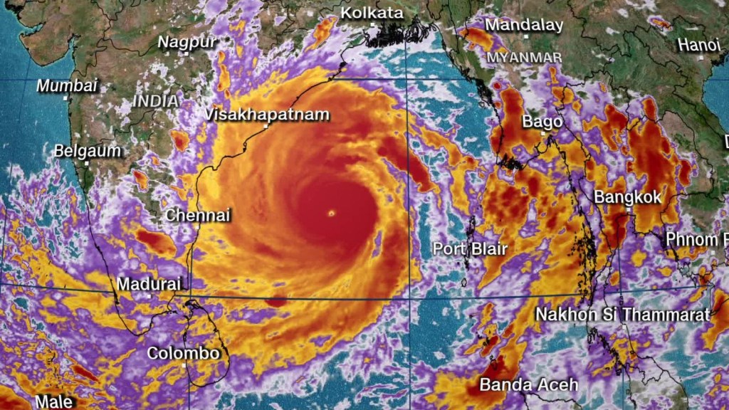 Un súper ciclón se acerca a India y Bangladesh