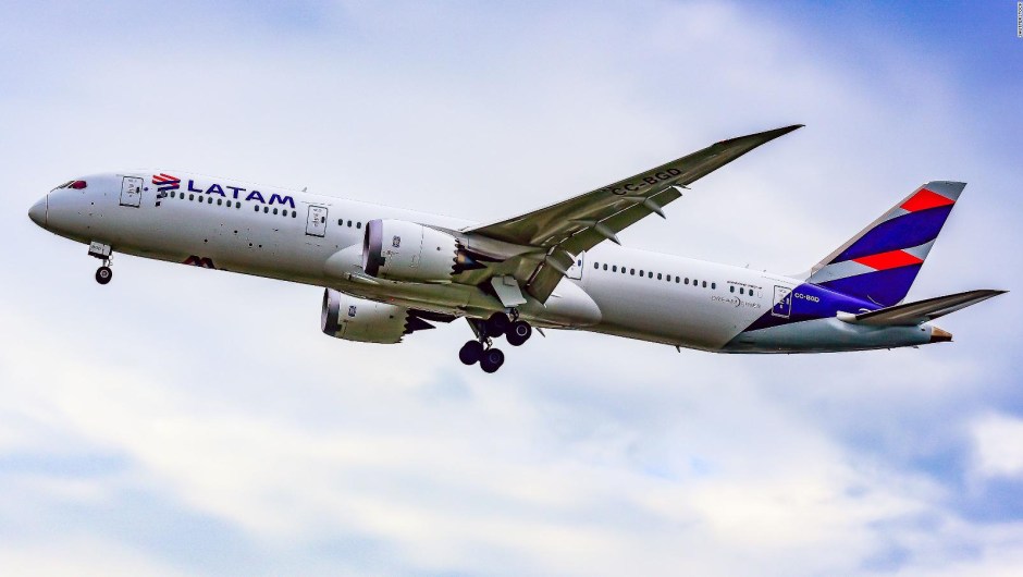 Latam Airlines busca apoyo del gobierno para rescate