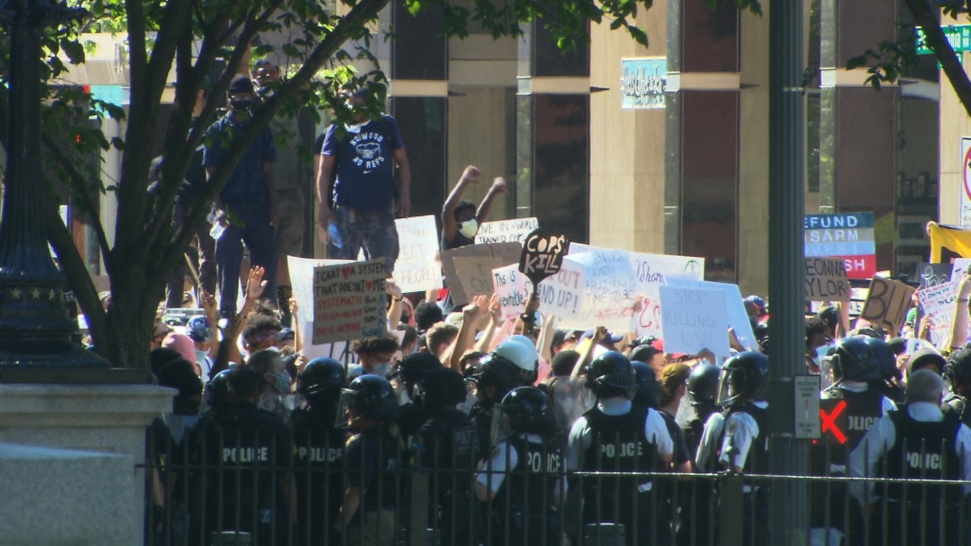 Protestas Por La Muerte De George Floyd Continúan En EE.UU. - CNN