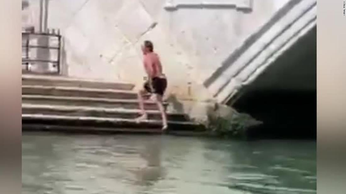 ¿Por qué es ilegal nadar en Venecia