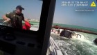 Rescatan un bote con nueve personas en Florida