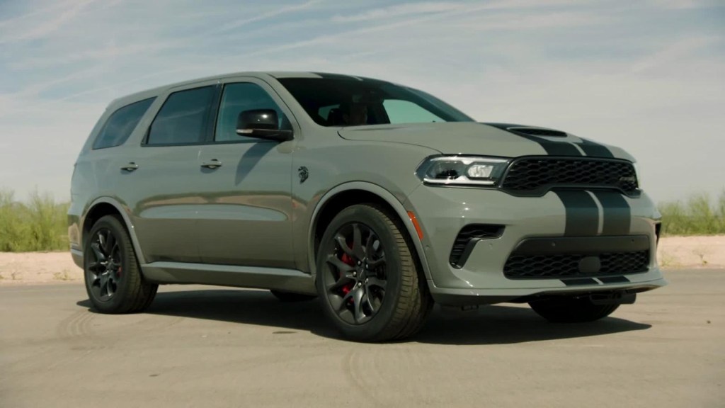 Chrysler lanza nuevo camión Dodge Durango SRT Hellcat