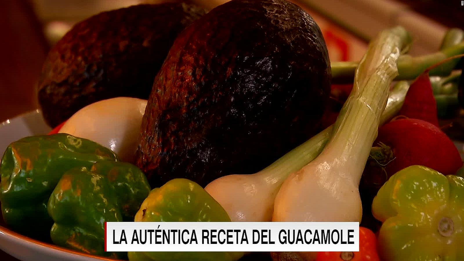 Los secretos de la chef Martha Ortiz para hacer el mejor guacamole | Video  | CNN