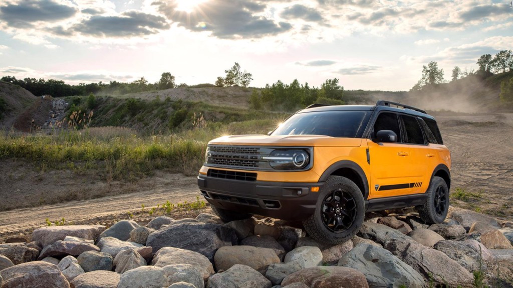 Ford presenta una nueva línea de camiones Bronco