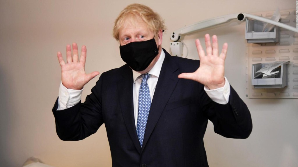Boris Johnson pide mantenerse alerta ante el covid-19