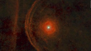 La razón por la que la estrella Betelgeuse redujo su brillo