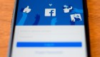 Así enfrenta Facebook desinformación en la era del covid