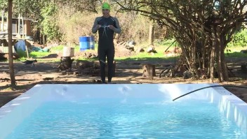 Una piscina, el mejor regalo para Sebastián