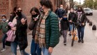 Prohíben por decreto las reuniones sociales en Argentina
