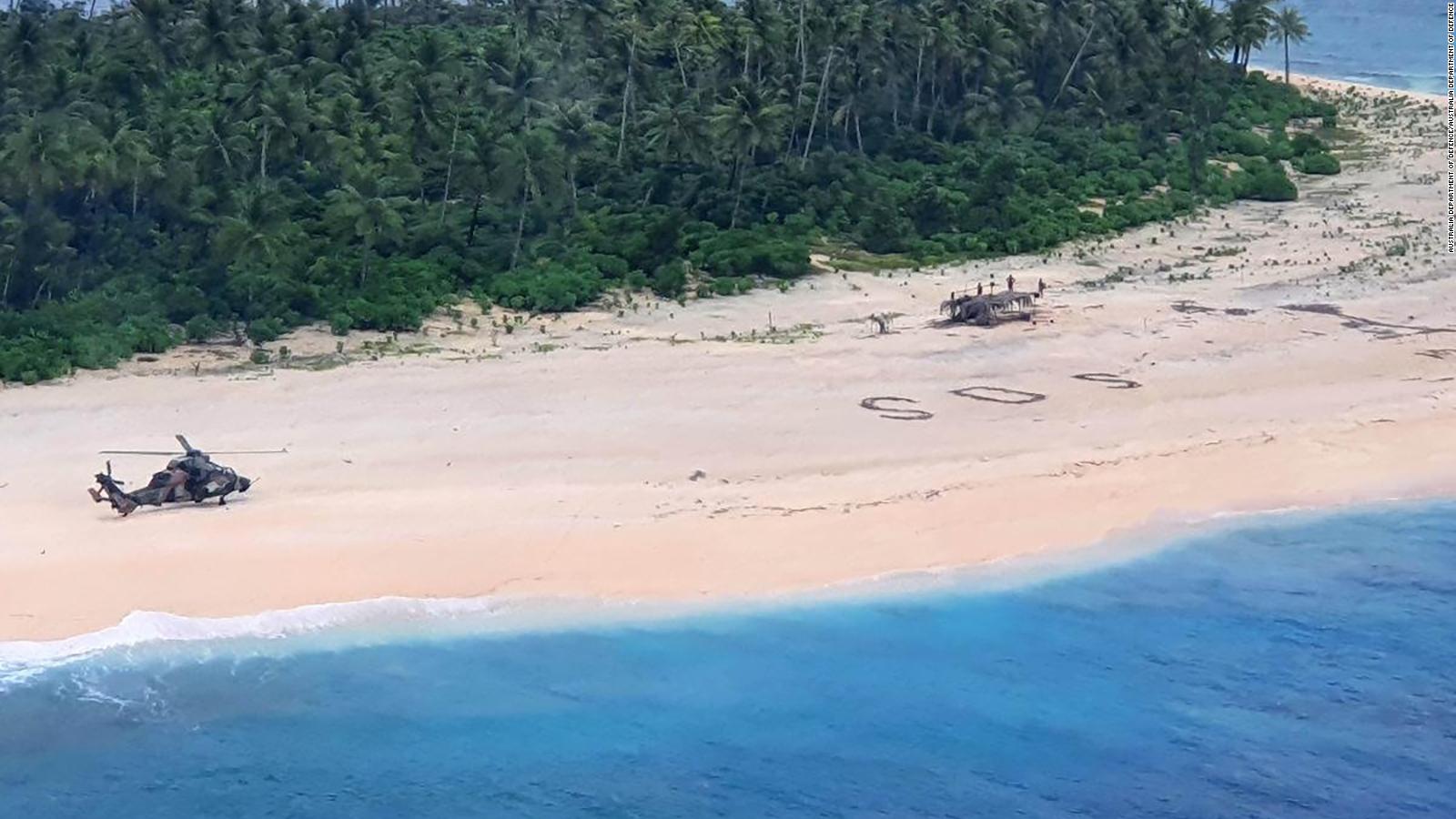 Marinos rescatados en remota isla del Pacífico, en el 2020. Foto: CNN 