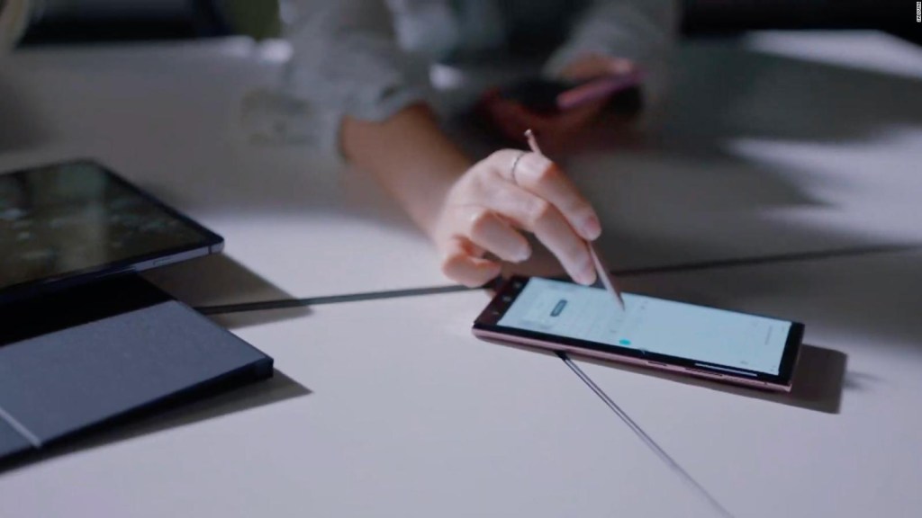 Samsung presenta su nuevo teléfono y productos