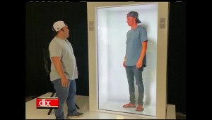 Máquina te permite hablar con el holograma de una persona