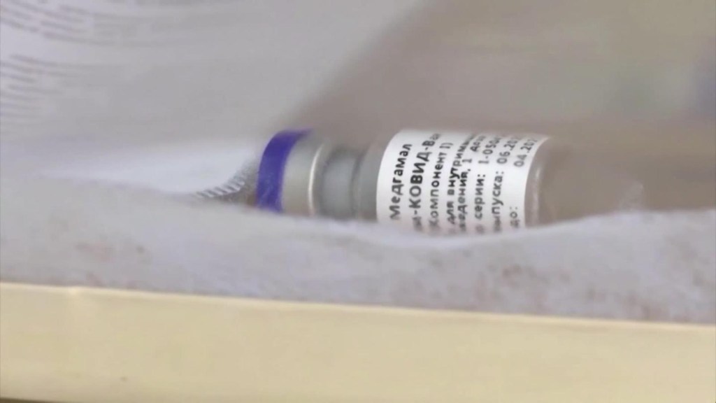 Advierten riesgos de vacuna rusa contra el covid-19