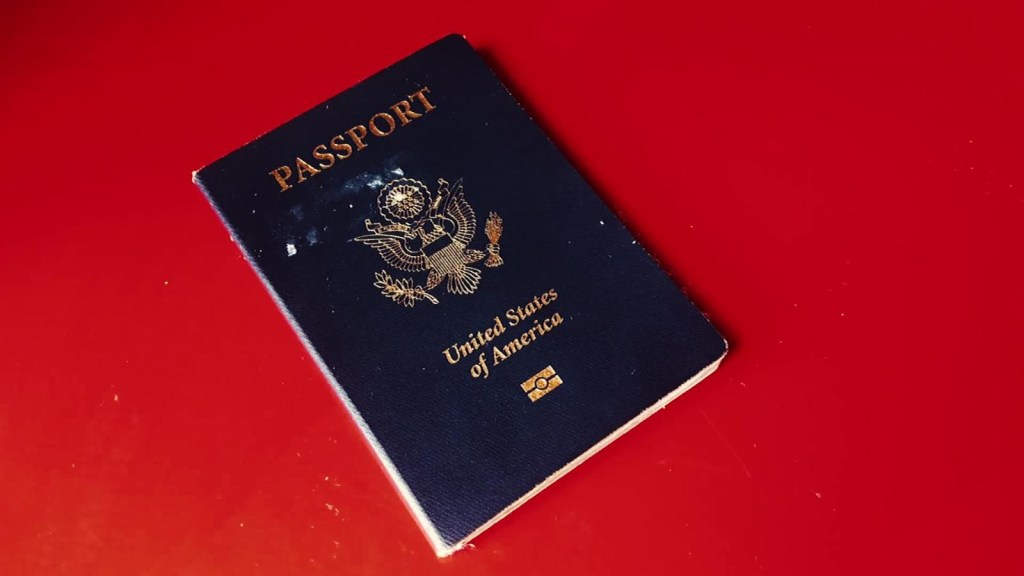 ¿Por qué algunos estadounidenses renuncian a la ciudadanía?