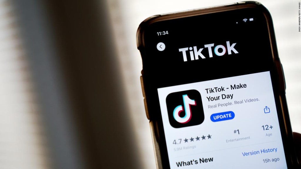 El presidente ejecutivo de TikTok, Kevin Mayer, renuncia tras la amenaza de Trump de prohibir la aplicación