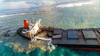 Arrestos por el derrame de petróleo en la isla de Mauricio