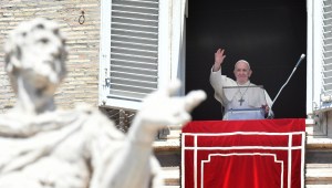 Vaticano anuncia reaparición en público del papa