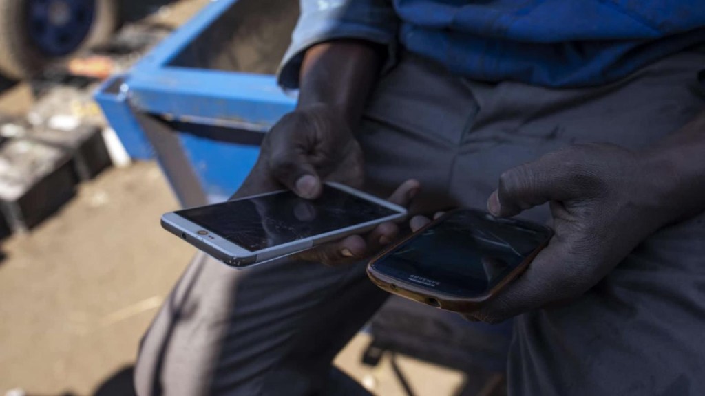 Los teléfonos móviles chinos causan problemas en África