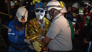 Rescatados con vida 3 mineros en Colombia después de 5 días atrapados en una mina