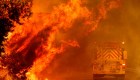 Incendios forestales california imágenes video llamas fuego consumiendo hectáreas afectada