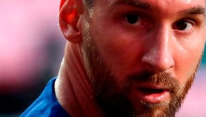 ¿Se queda o se va Messi del Barcelona? Argentinos opinan