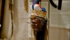 Museo retira restos humanos de exposición