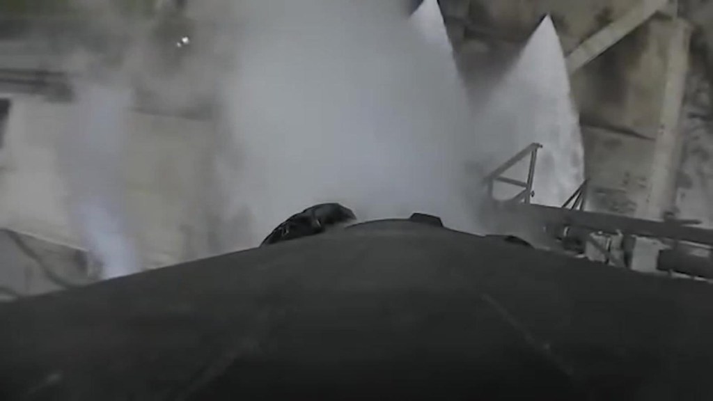 SpaceX conecta una cámara a un cohete.  Mira el resultado