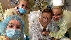 Opositor ruso publica foto en hospital tras salir del coma