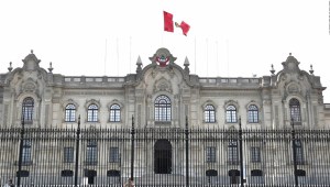 Los pasos hacia la vacancia de la presidencia en Perú