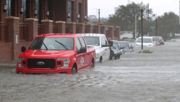 Huracán Sally se desplaza lentamente sobre Alabama